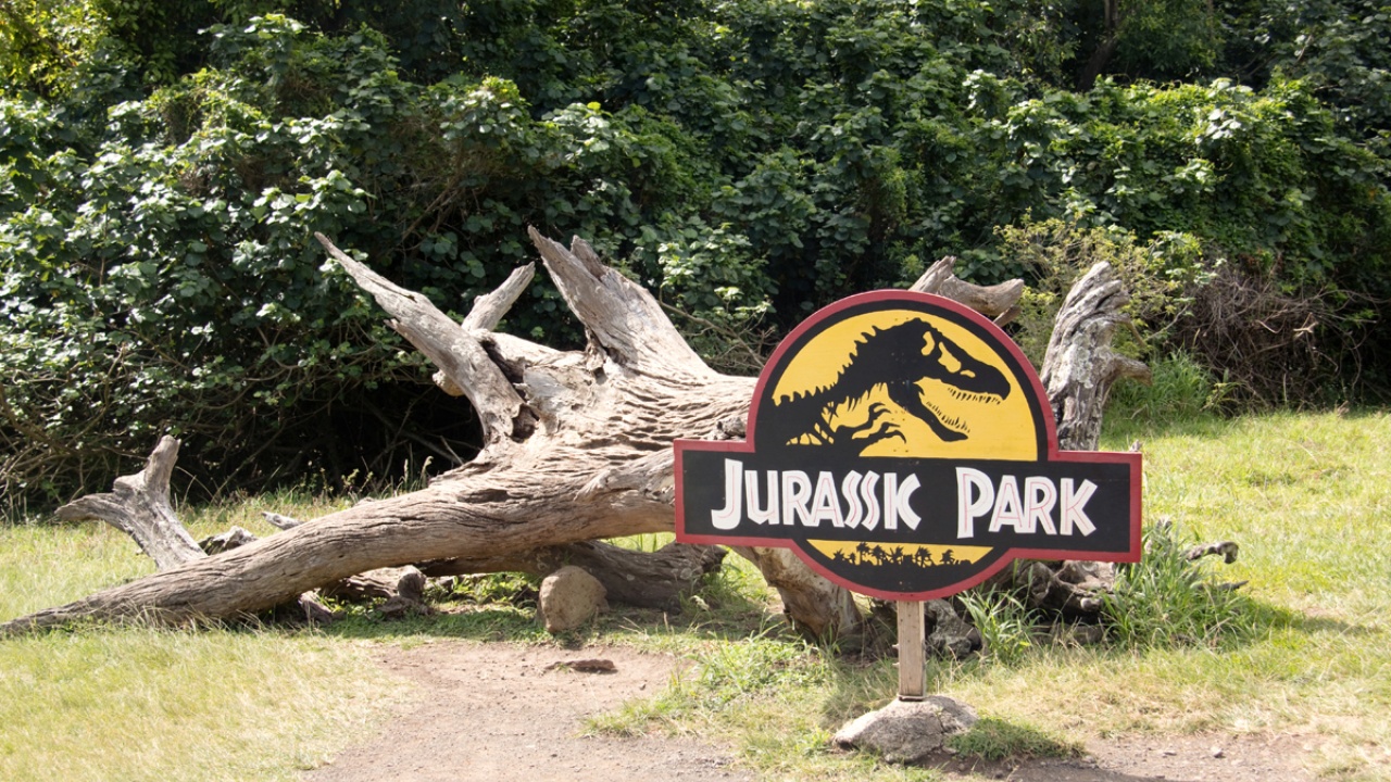 Jurassic-Park-Kualoa-ranch-Oahu-Hawaii_1280x720