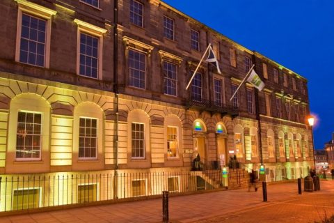 Holiday Inn Express - City Centre Entrance1